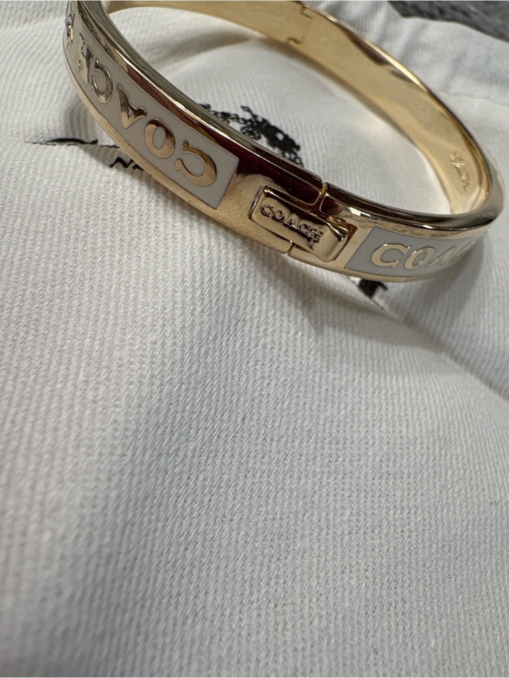 Coach Bracelet - Picture 7 of 11